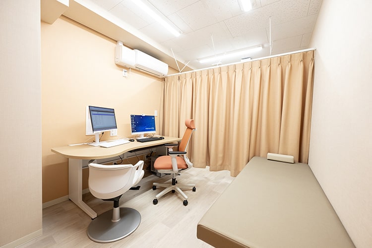 診察室1