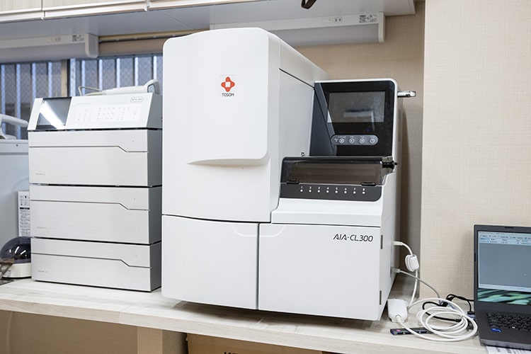 全自動化学発光酵素免疫測定装置